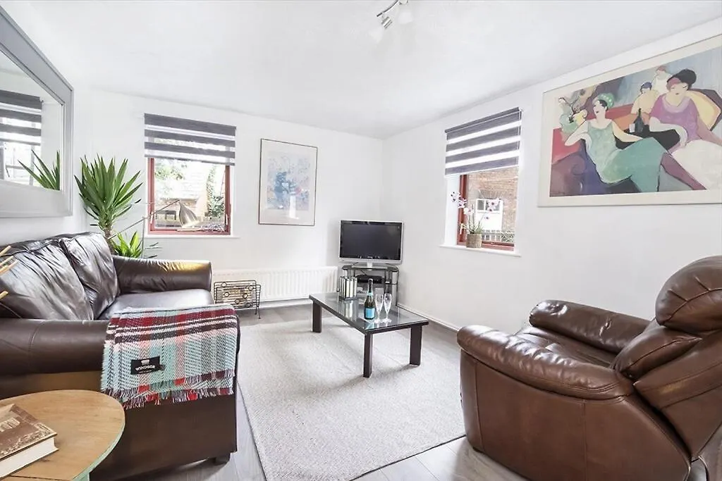 Cozy 2-Bed Central York Apartment 0*,  United Kingdom